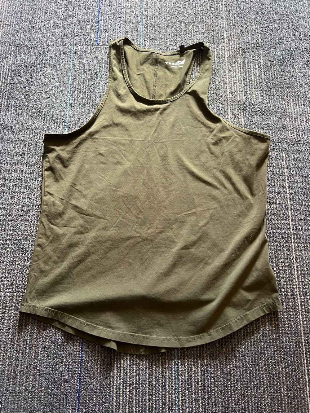 Men's Olive Muscle Tank Top Sleeveless Shirt - Picture 2 of 5